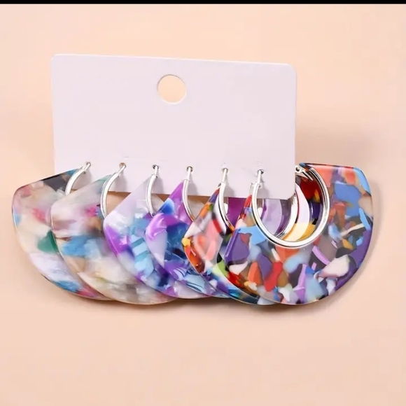 NWOT 3 Bundle Delicate Hoop Earrings Geometric C Shaped - Picture 1 of 1